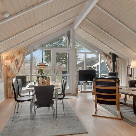 Gorgeous In With Sauna Semesterbostad *