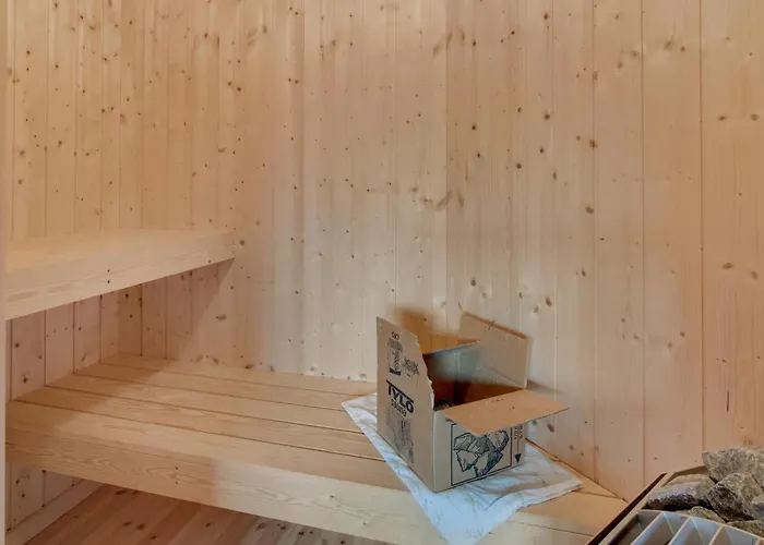 Gorgeous In With Sauna * سالغيليز